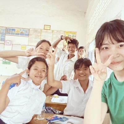 カンボジアでチャイルドケア＆地域奉仕活動　花田稟果